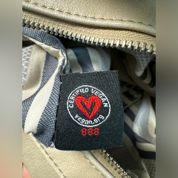 Urban Expression DALLAS BackpackSmoothVeganLeather - Picture 7 of 10